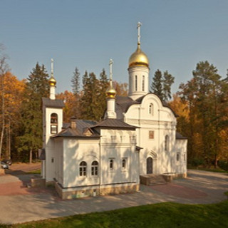 hram_novomuchennikov_v_kommunarke