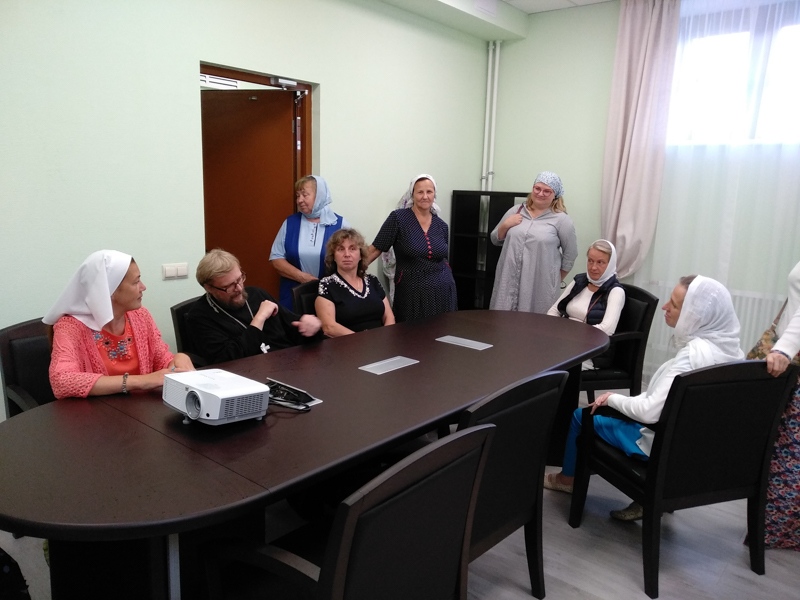 В храме Живоначальной Троицы в Троицке состоялось торжественное открытие и освящение нового здания для воскресной школы