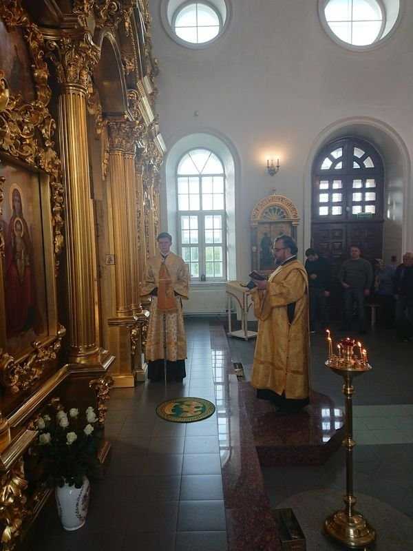 Высокопреосвященнейший Феогност архиепископ Каширский совершил Божественную литургию в храме свт. Николая Мирликийского в Клёнове