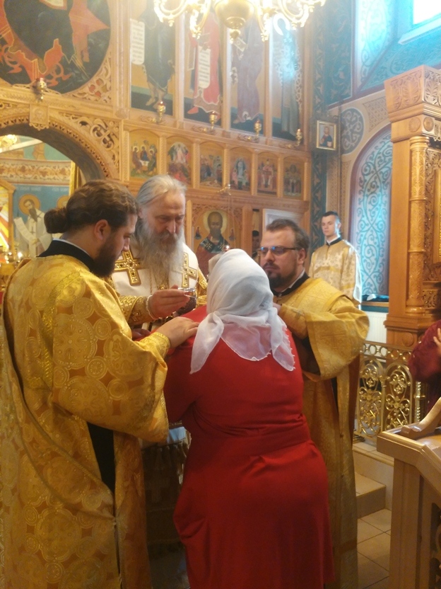 Архиепископ Каширский Феогност совершил Божественную литургию в храме свт.Николая в Никольском
