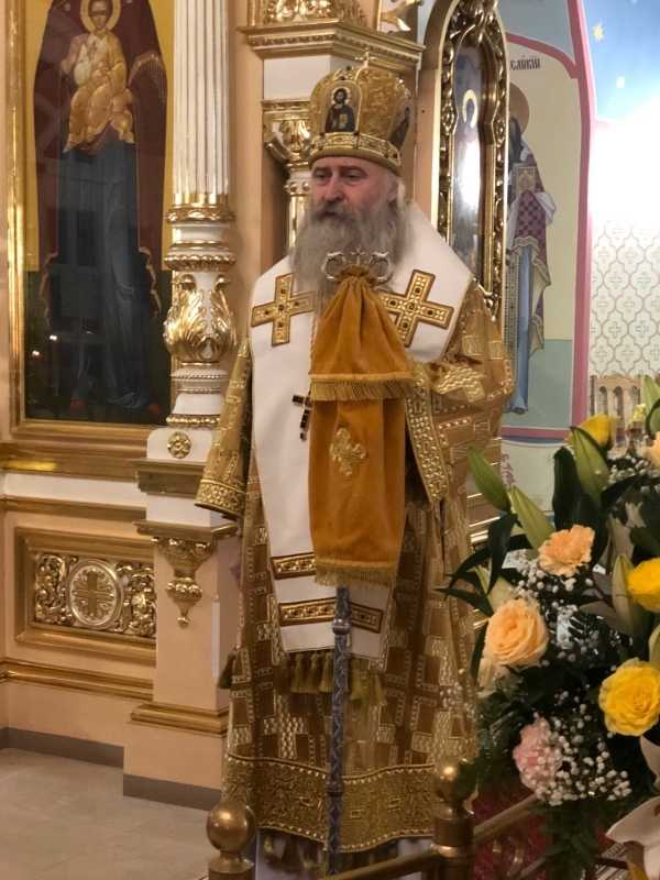 Архиепископ Каширский Феогност возглавил богослужение в храме Архангела Михаила в Белоусове