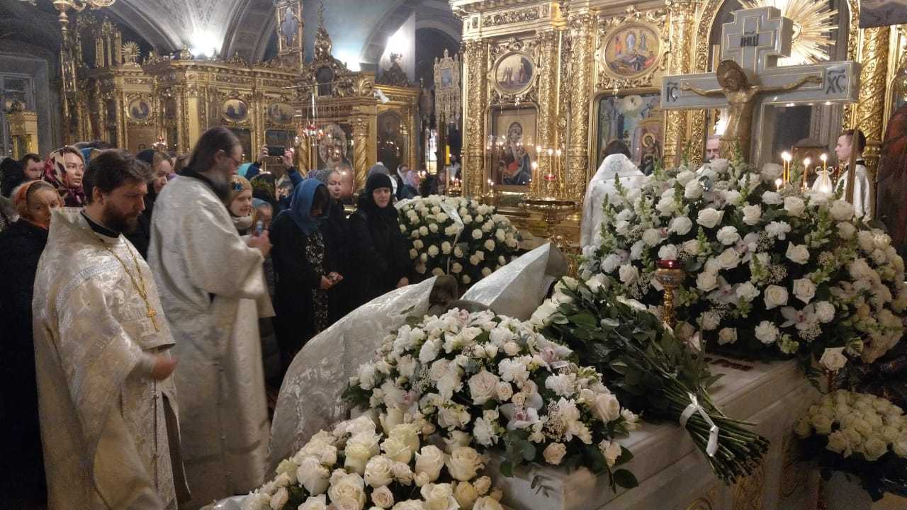 05 декабря протоиерей Сергий Киселев сослужил архиепископу Каширскому Феогносту в Богоявленском кафедральном соборе в Елохове