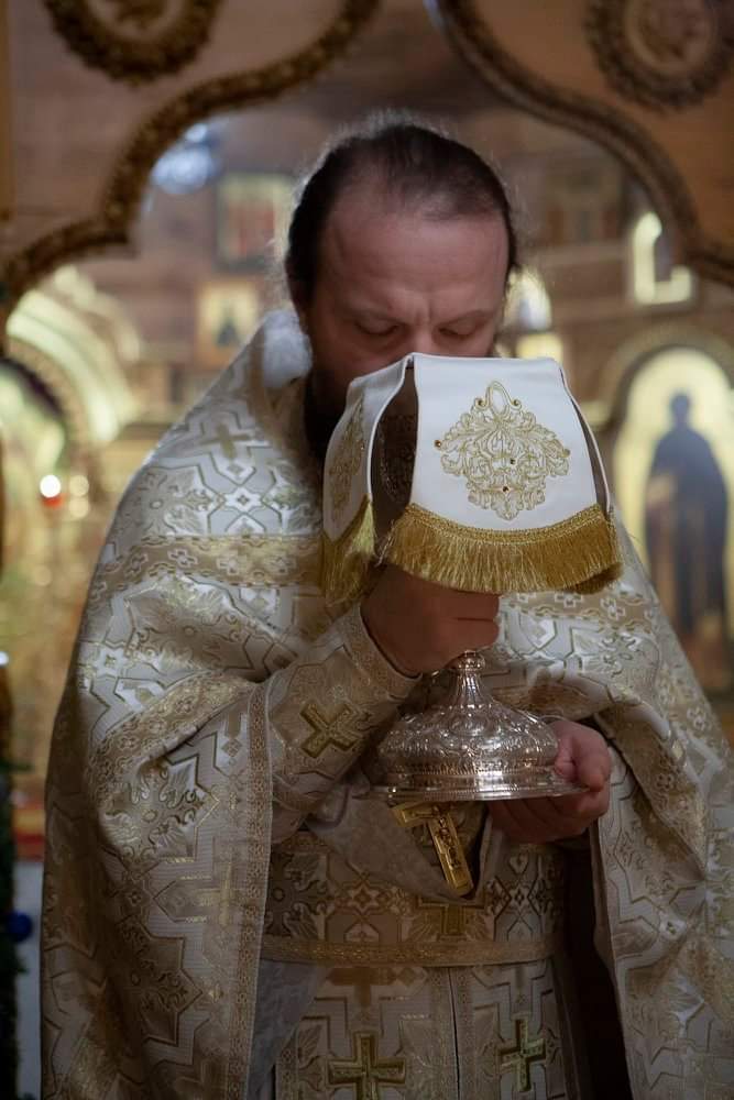На приходе храма Покрова Божией матери на Десне отпраздновали Рождество Христово и Святки.