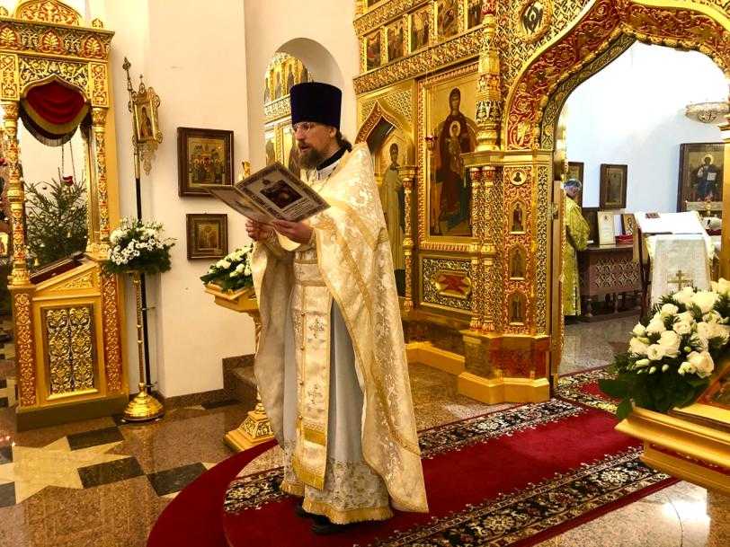 Рождество Христово в храме Воскресения Христова в Воскресенском