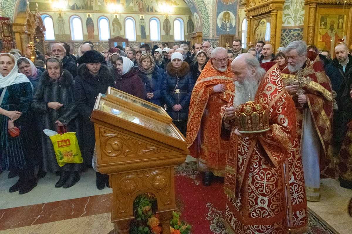 Епископ Дмитровский Феофилакт совершил Богослужение в храме Новомучеников и Исповедников на Бутовском полигоне.