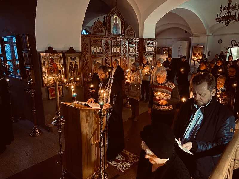 Богослужения первой недели Великого поста в храме Живоначальной Троицы в Ознобишино