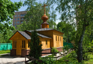 Храм Михаила Архангела в Кокошкине (крестильный)