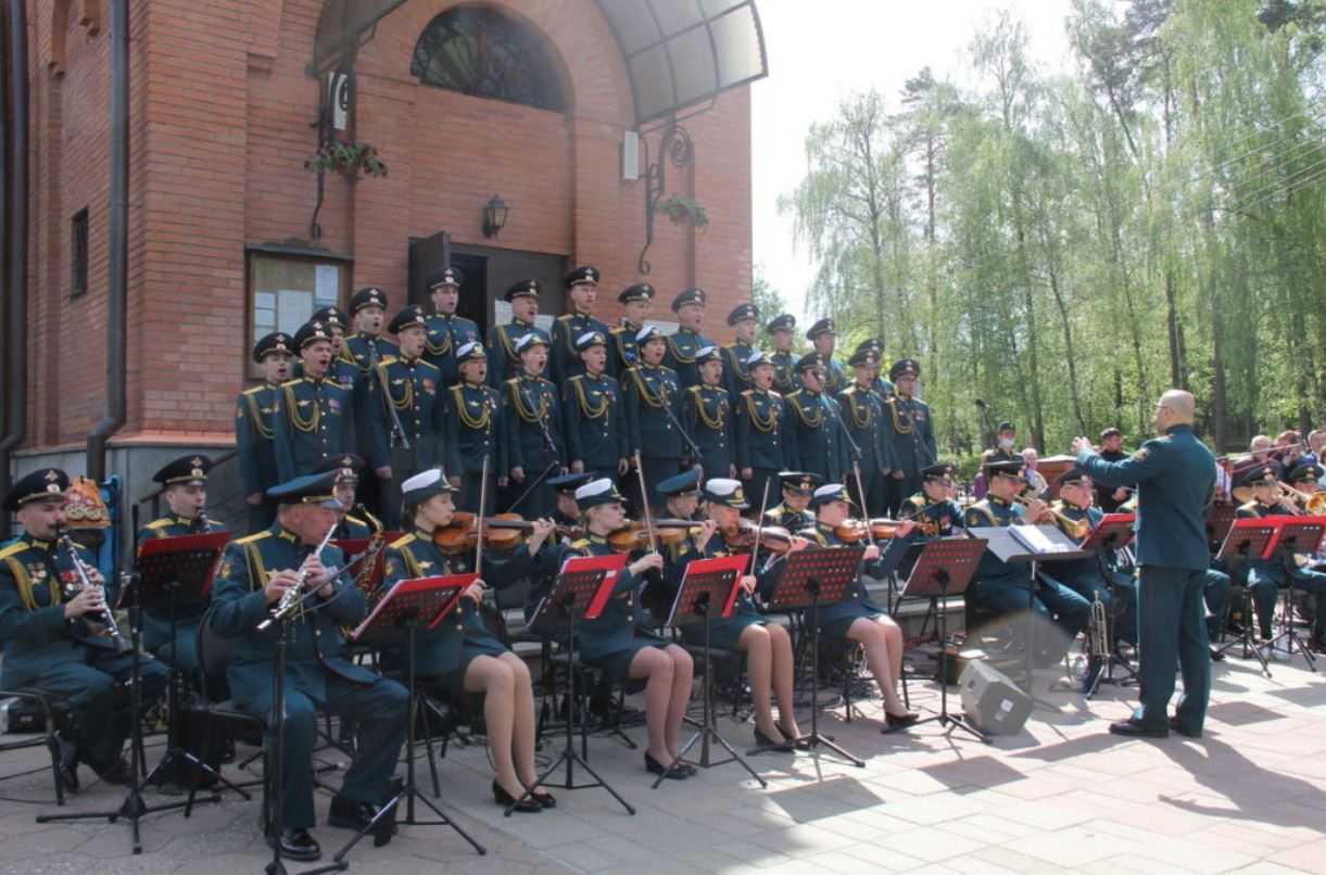 Преосвященный Феогност, митрополит Каширский совершил Божественную Литургию в городском округе Власиха. 23 мая 2021