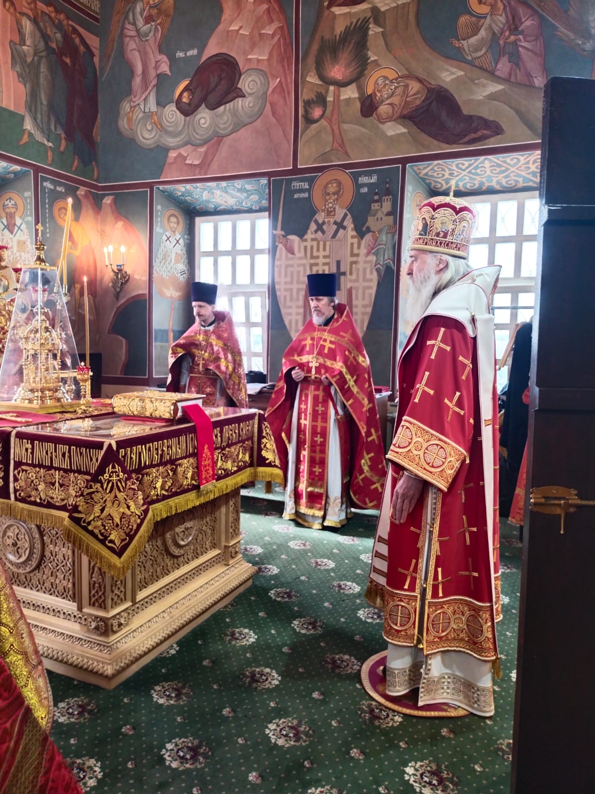 Преосвященный Феогност совершил молебное пение на закладке храма великомученика Георгия Победоносца в Первомайском