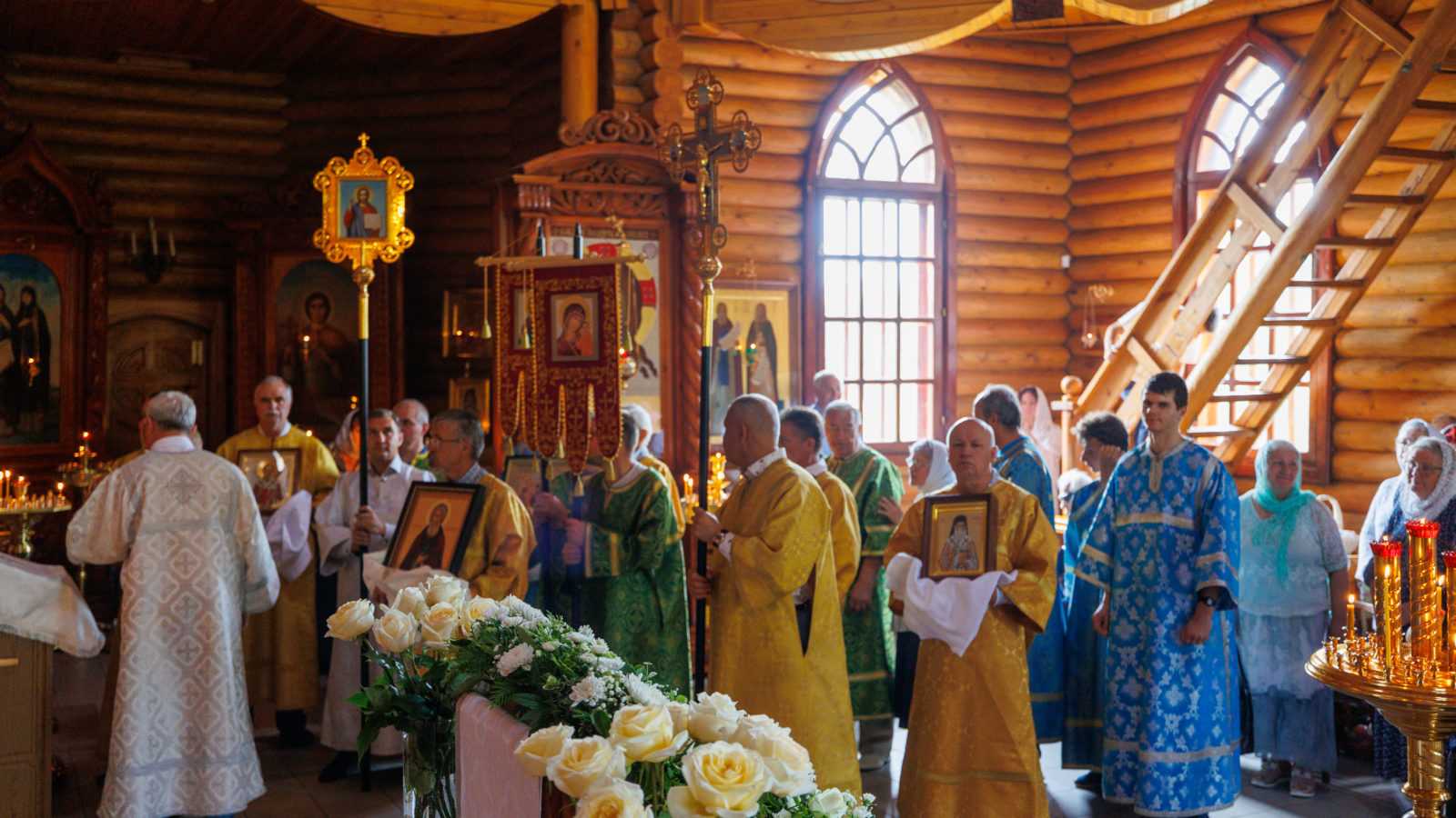 Первый крестный ход в истории Звездного Городка