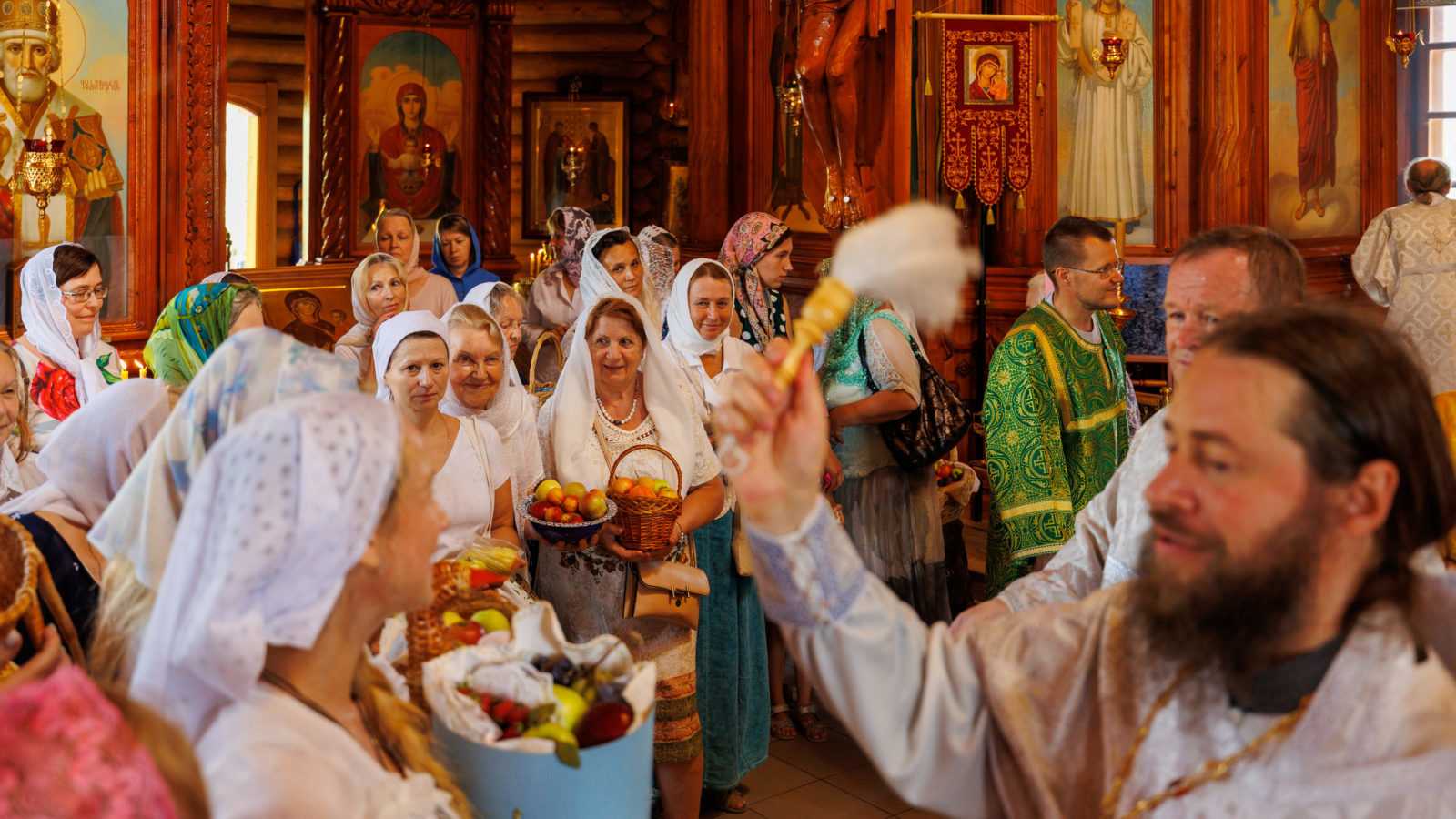 Первый крестный ход в истории Звездного Городка