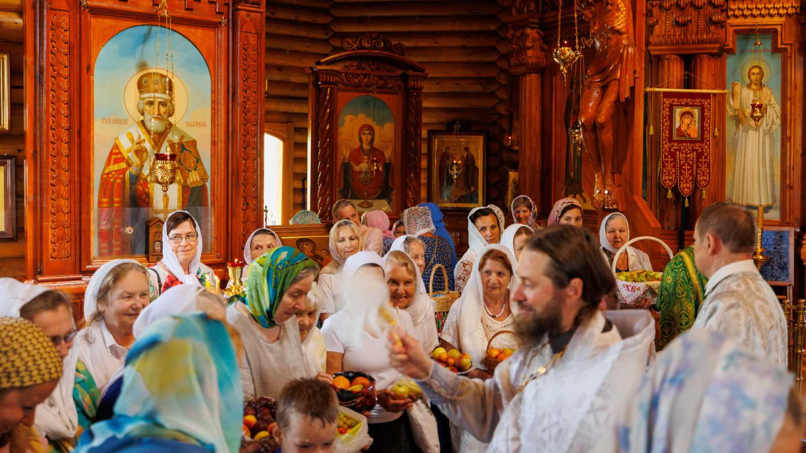 Первый крестный ход в истории Звездного Городка