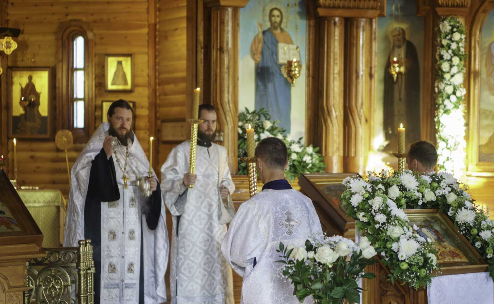 Первый крестный ход в истории Звездного Городка