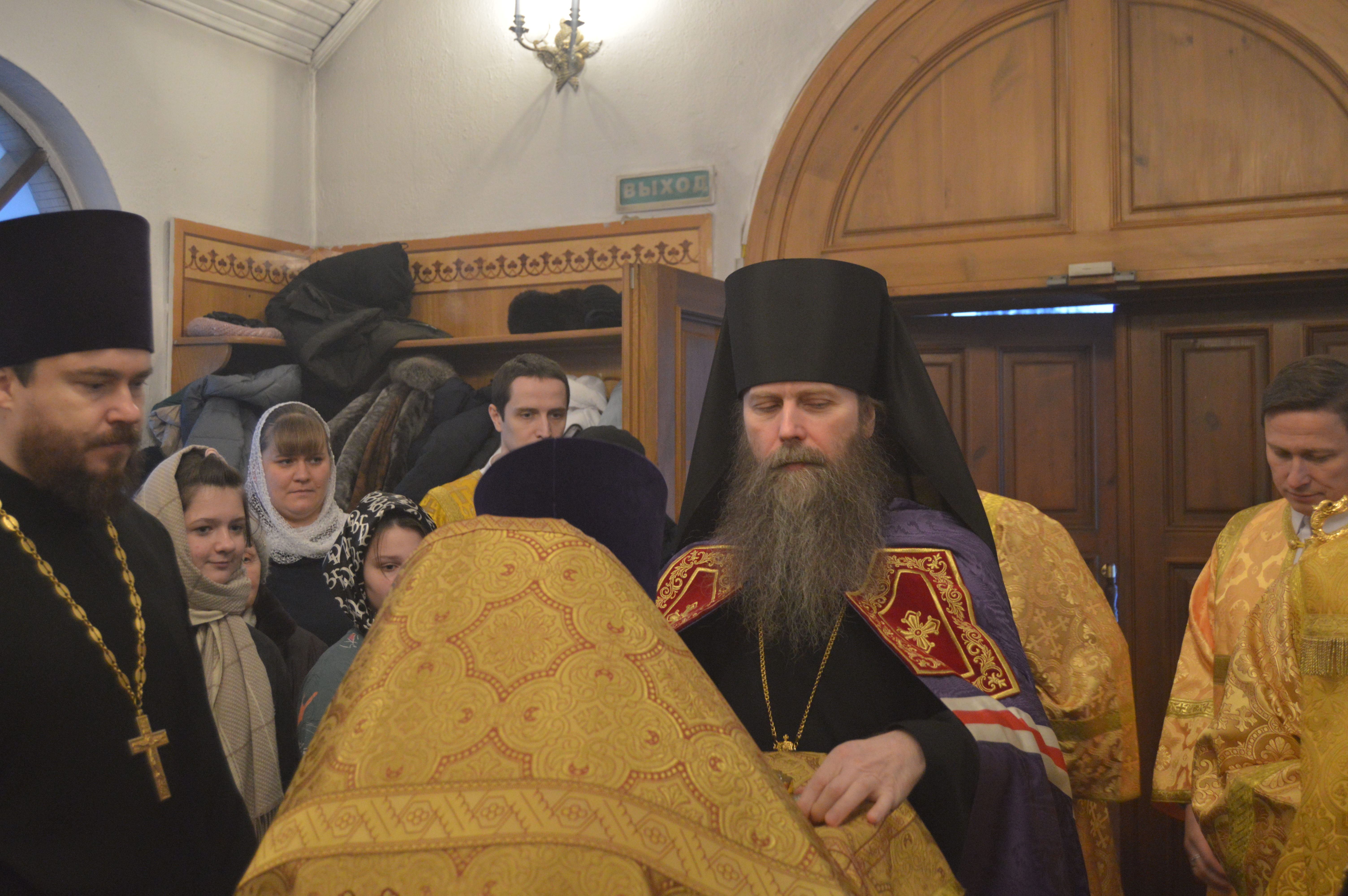 Архиерейское богослужение в храме святителя Тихона