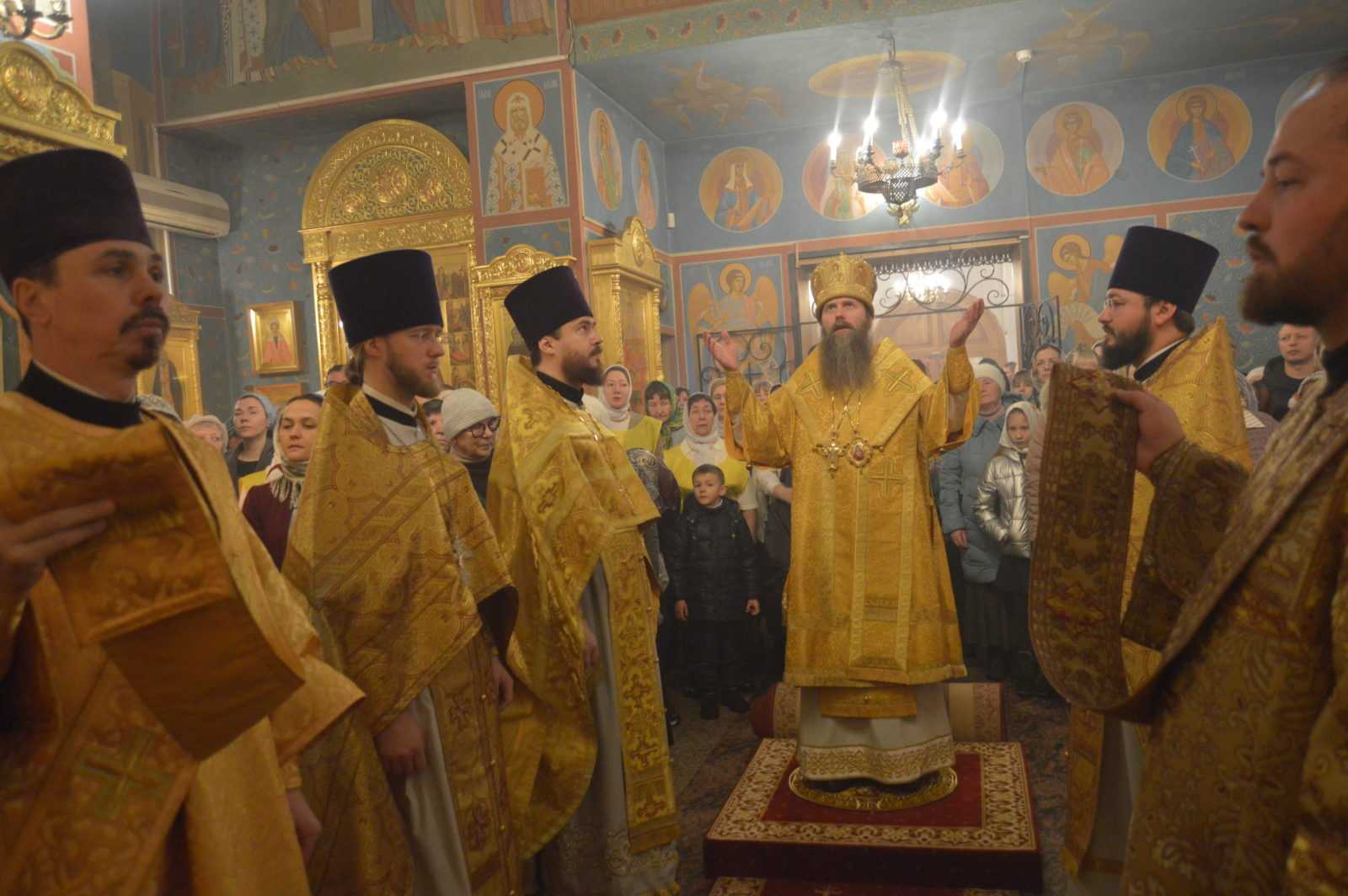 Архиерейское богослужение в храме святителя Тихона