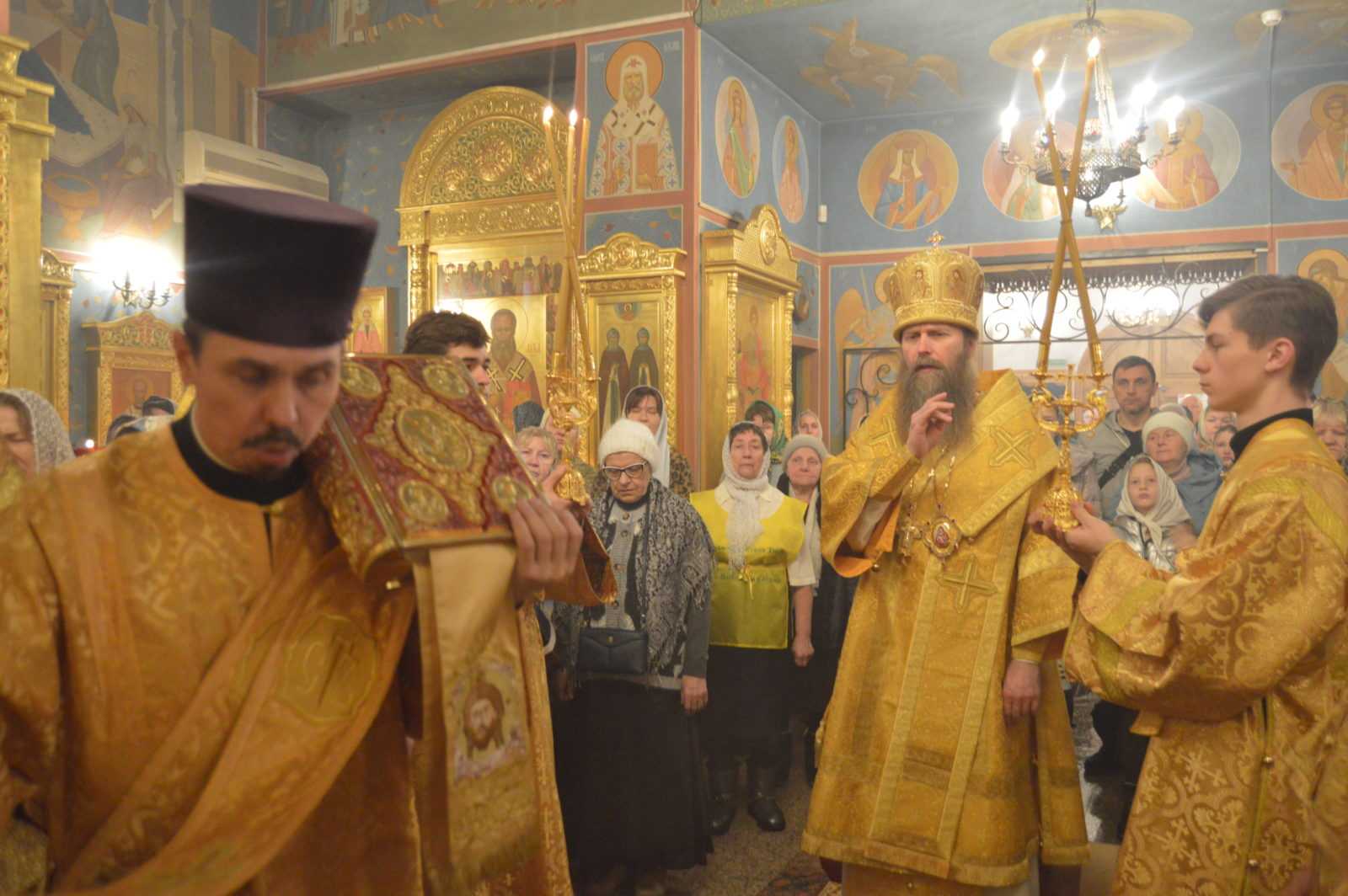 Архиерейское богослужение в храме святителя Тихона