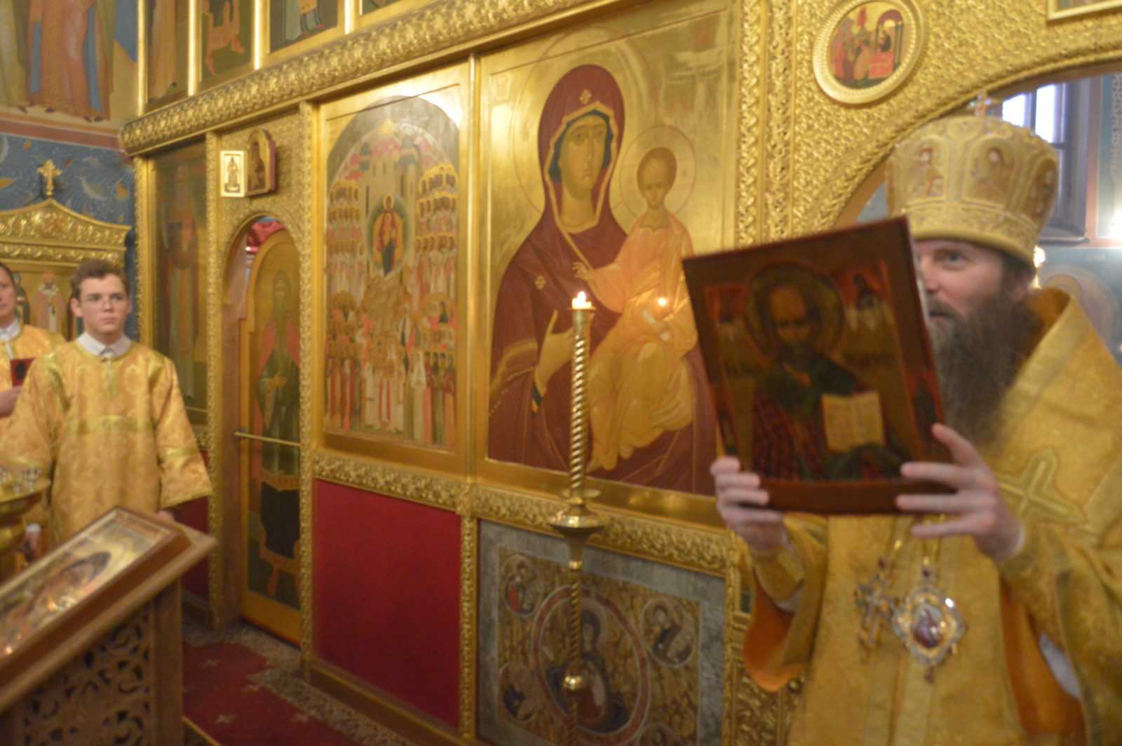 Архиерейское богослужение в храме святителя Тихона