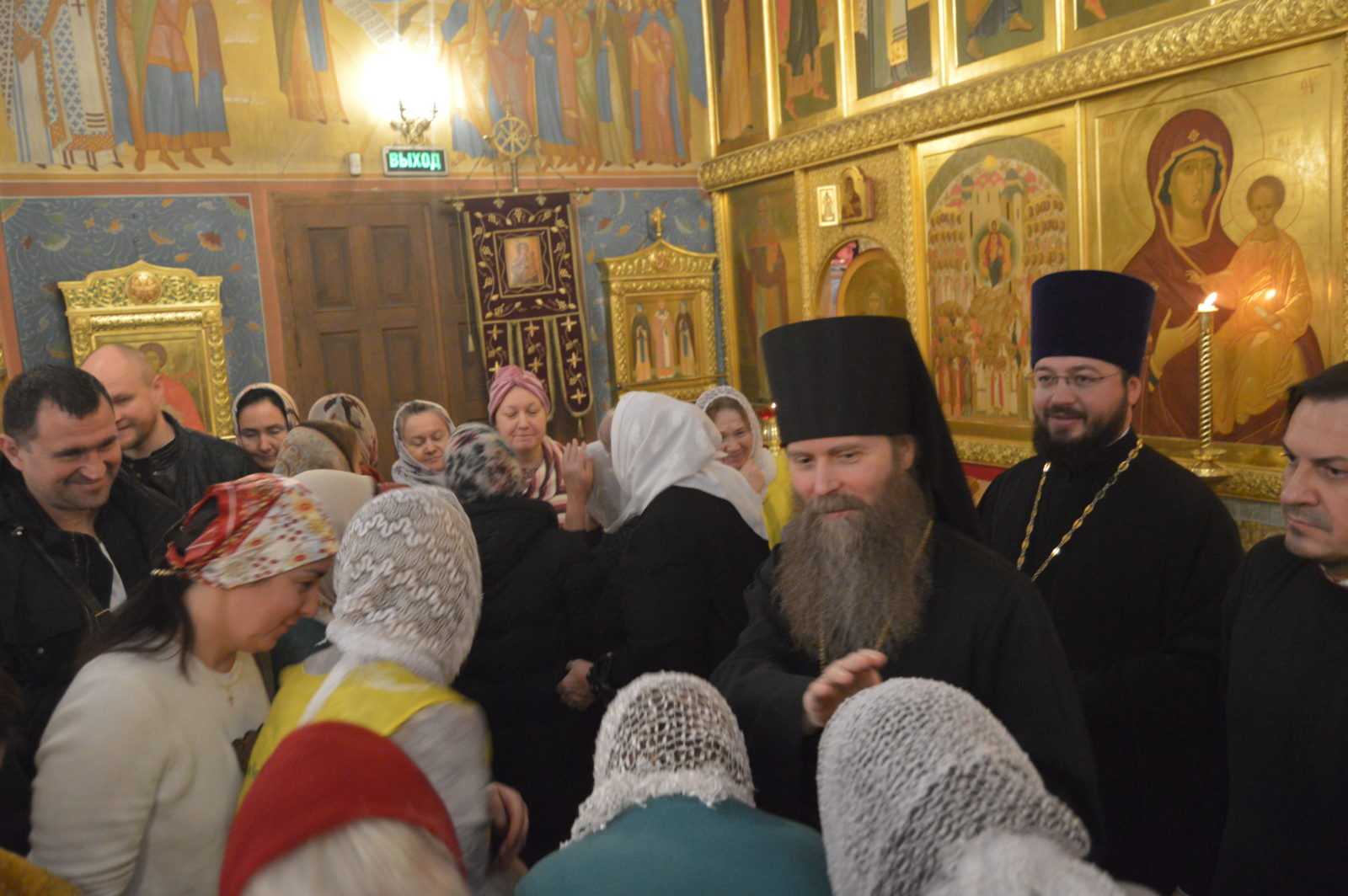 Архиерейское богослужение в храме святителя Тихона