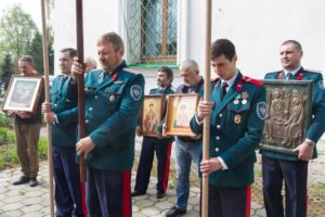 Малый престольный праздник встретила община храма Живоначальной Троицы в Остафьеве