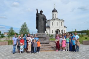 Паломничество к святыням Калужской земли совершили воспитанники воскресной школы Успенского храма в Александрове Паломничество к святыням Калужской земли совершили воспитанники воскресной школы Успенского храма в Александрове