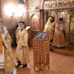 Архиепископ Каширский Феогност возглавил богослужение в храме Новомучеников и Исповедников Российских в Коммунарке