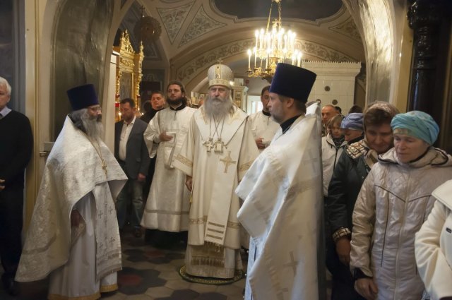 Управляющий викариатством архиепископ Каширский Феогност совершил Божественную Литургию в престольный праздник в храме Архангела Михаила и чуда его в Хонех в Былове