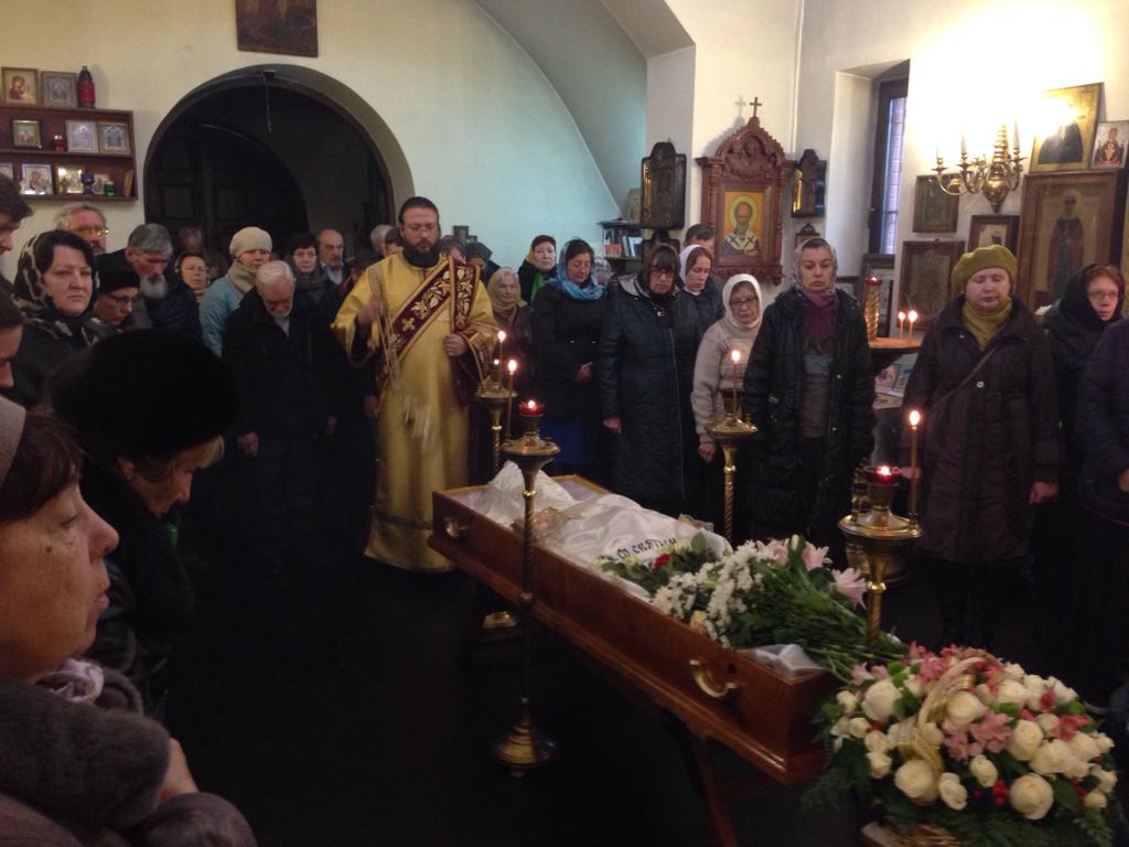 Престольный праздник в храме святителя Иннокентия Митрополита Московского в Ракитках. Отпевание и погребение протоиерея Валентина Чаплина.