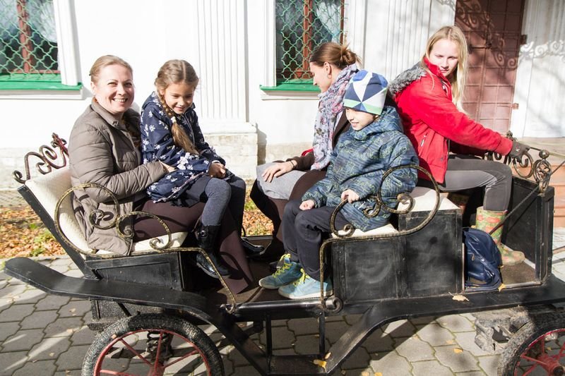 Православный патриотический праздник состоялся в воскресной школе Храма Живоначальной Троицы в Остафьеве