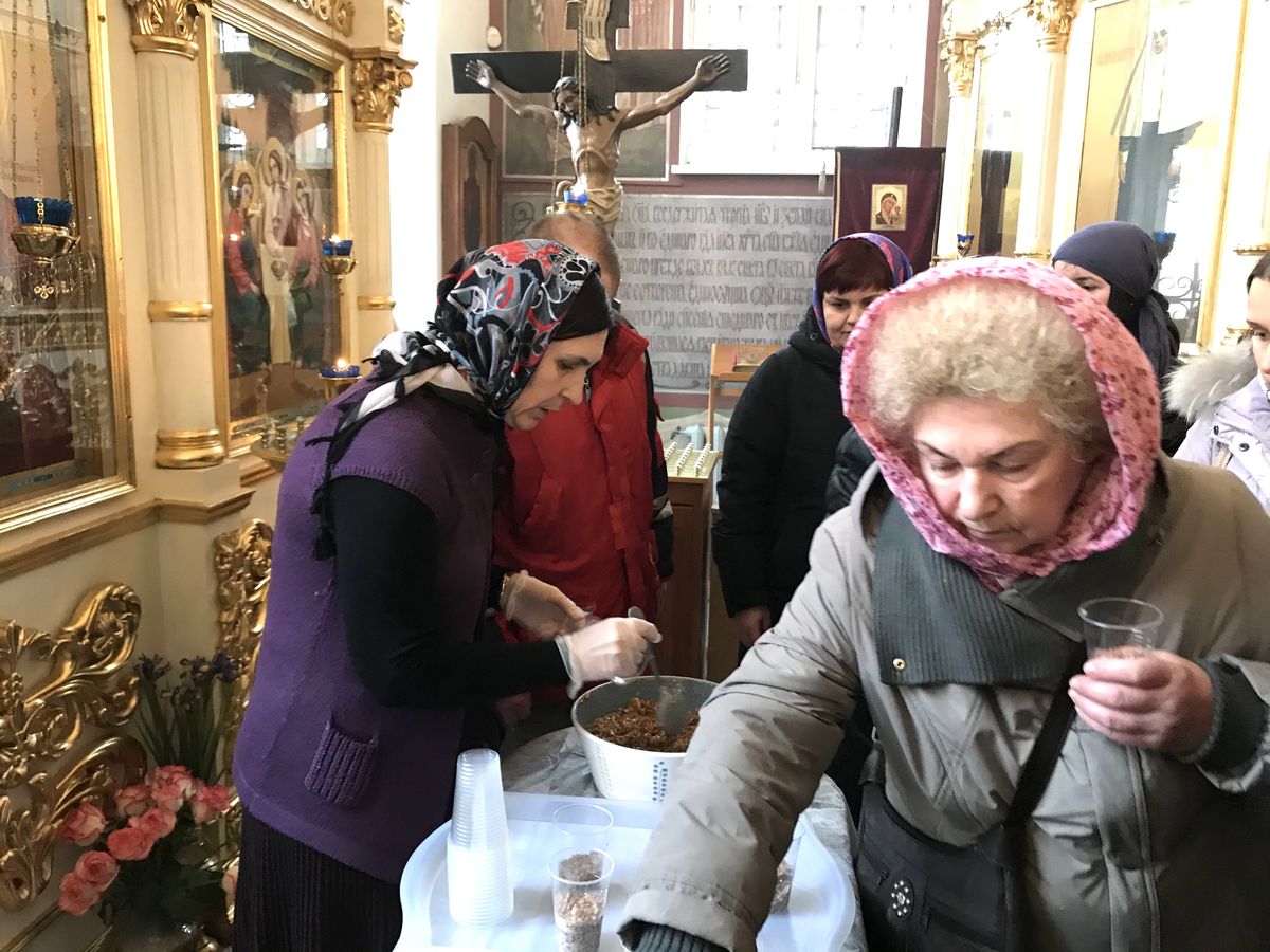 Великопостная Божественная литургия Преждеосвященных Даров в храме Святой преподобномученицы Великой княгини Елисаветы в Щербинке