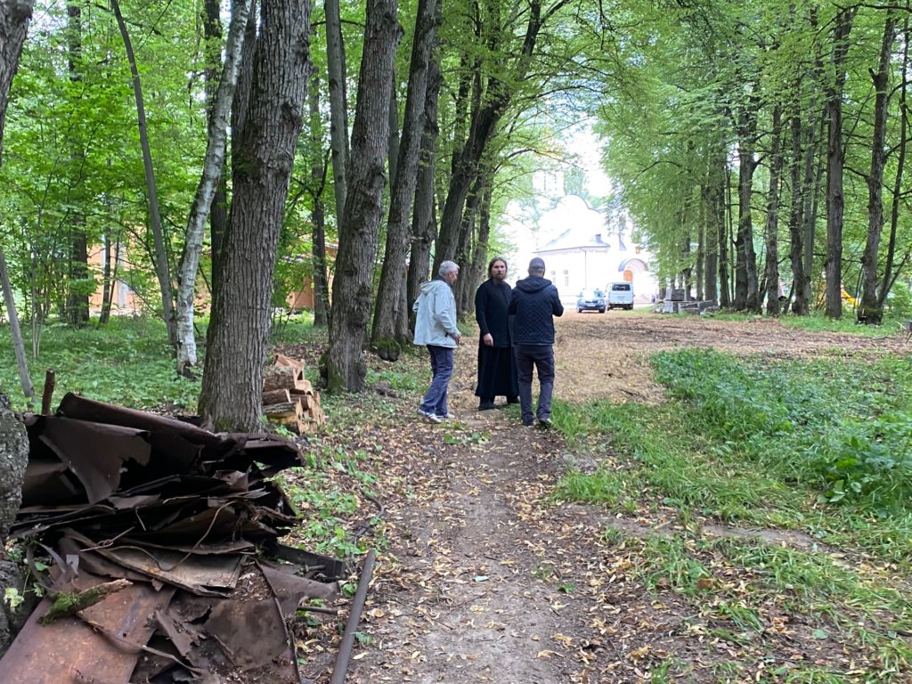 Субботник на полигоне «Коммунарка»