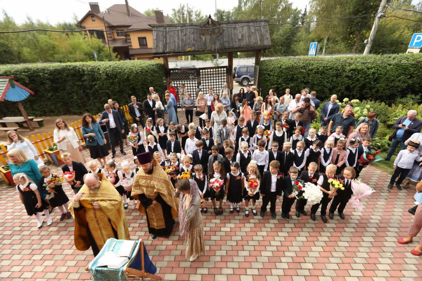 Начало учебного года в Десеновской Православной средней школе Начало учебного года в Десеновской Православной средней школе