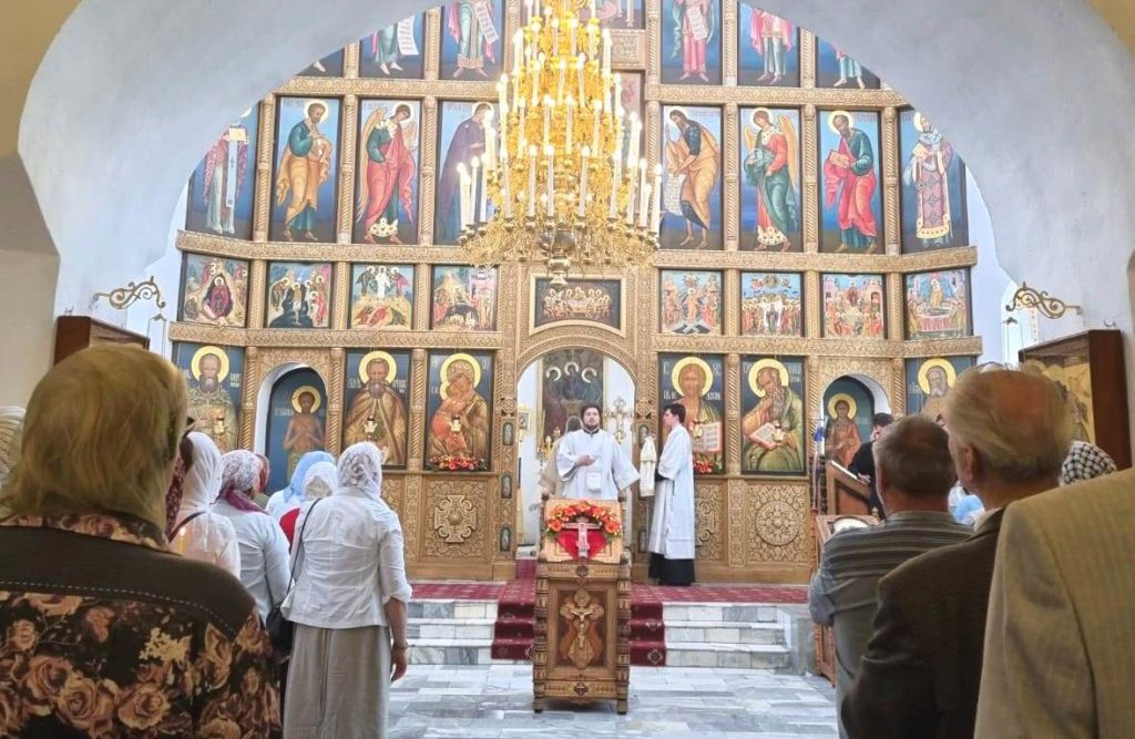 Великое освящение храма в селе Красное Великое освящение храма в селе Красное