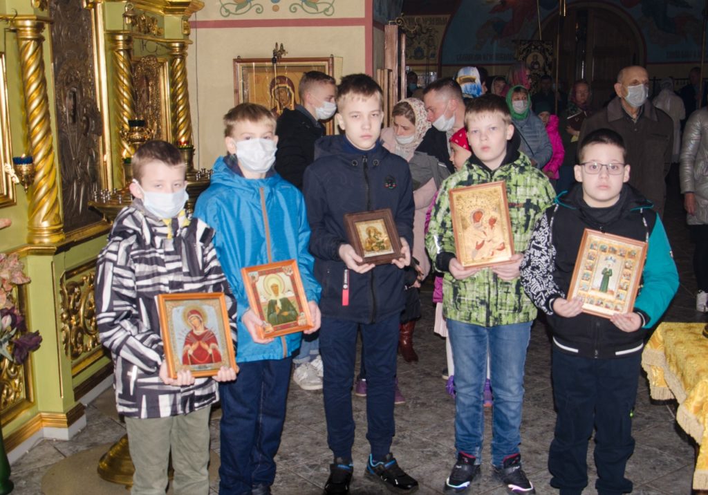 Детская литургия в селе Никольское Детская литургия в селе Никольское