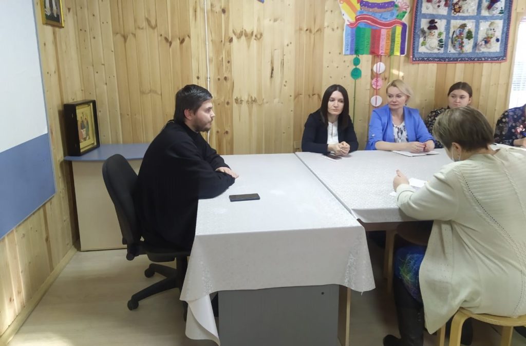 Семинар в помощь школьным учителям