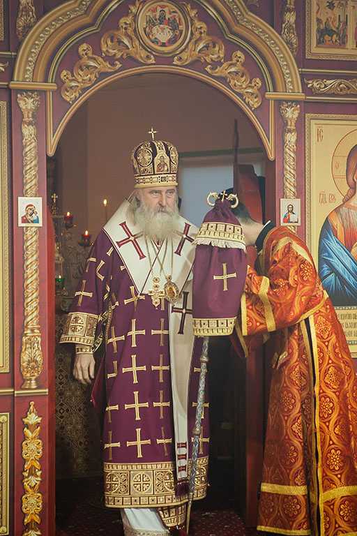 Владыка Феогност совершил Божественную литургию в Рассказовке Владыка Феогност совершил Божественную литургию в Рассказовке