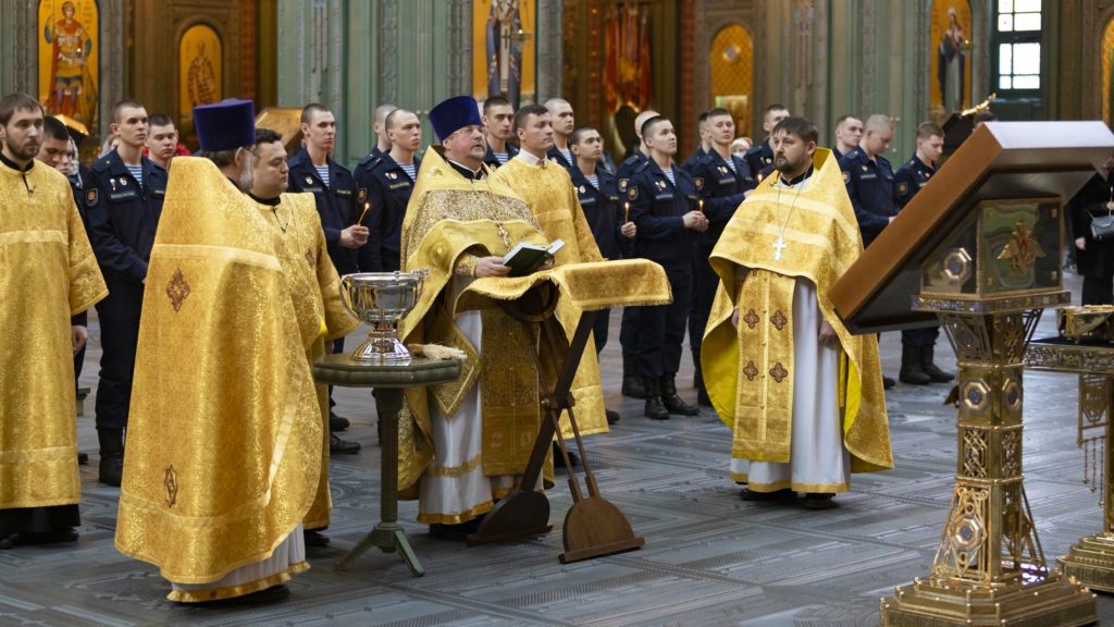 Божественная Литургия в Главном храме Вооруженных Сил России Божественная Литургия в Главном храме Вооруженных Сил России