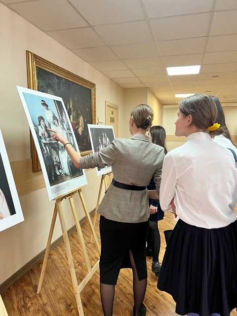 Выставка, посвящённая последним Великим княгиням Российской Империи Выставка, посвящённая последним Великим княгиням Российской Империи