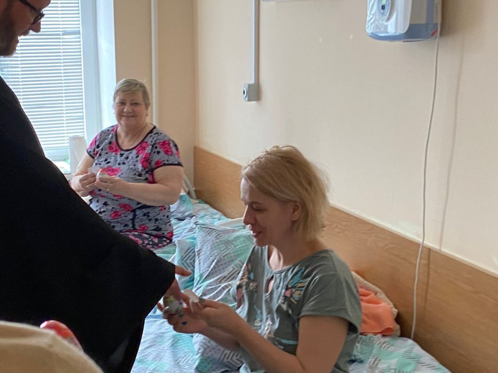 Пасхальное поздравление в Вороновской больнице Пасхальное поздравление в Вороновской больнице