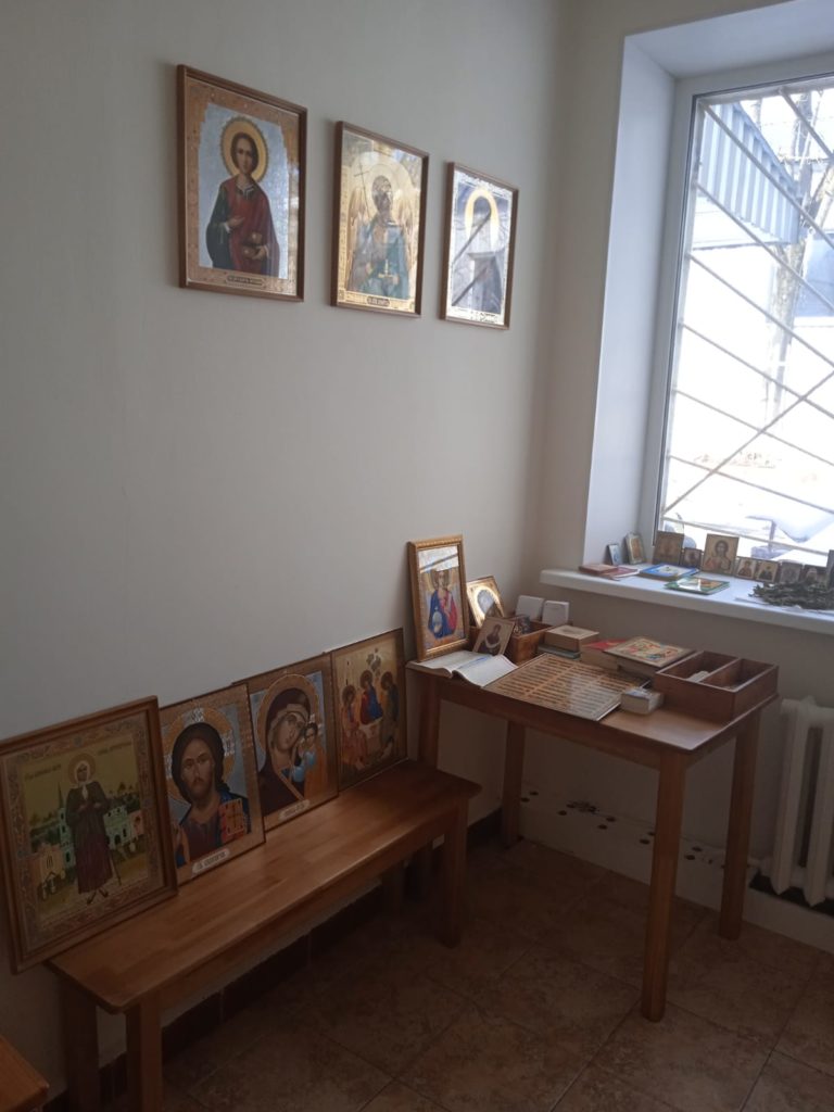 Молебен в доме престарелых Молебен в доме престарелых