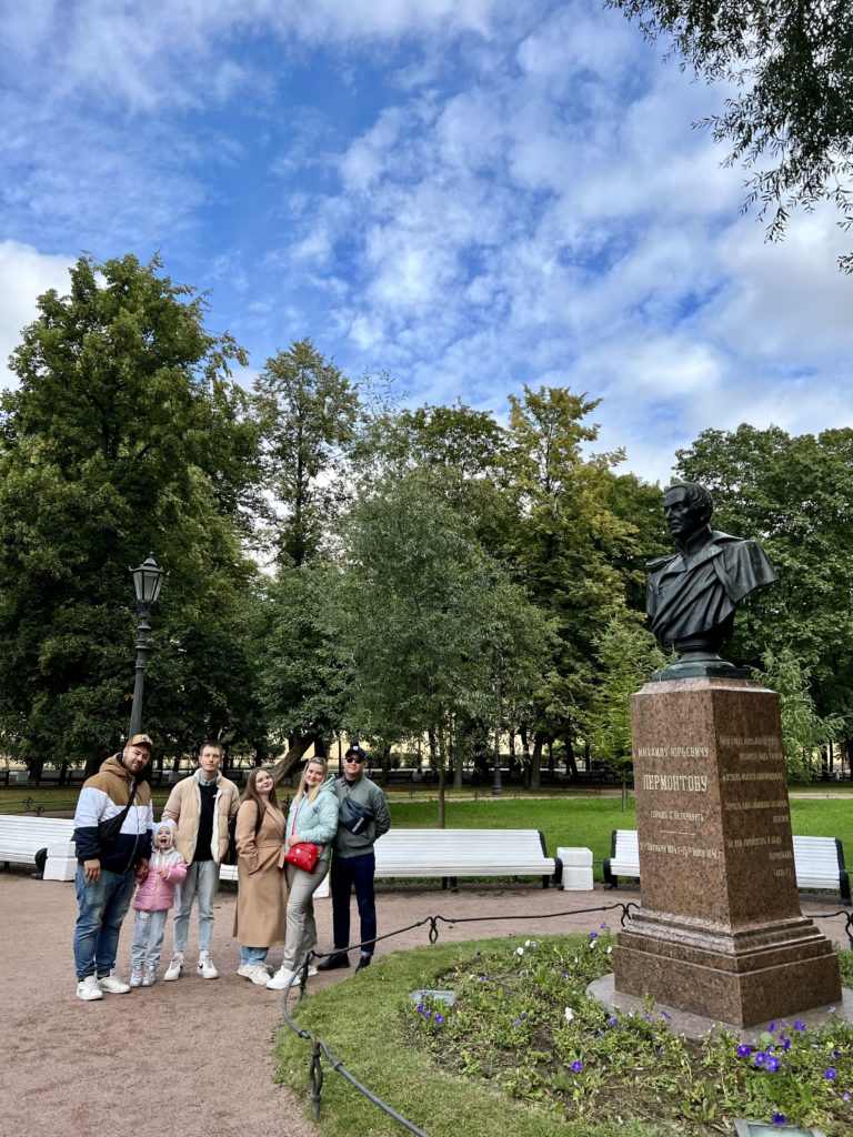 Поездка в Санкт-Петербург Поездка в Санкт-Петербург