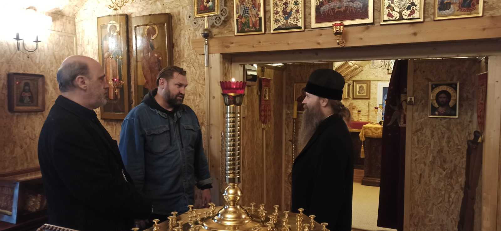 Викарий Святейшего Патриарха Московского и всея Руси епископ Павлово-Посадский Силуан посетил храмы Новотроицкого благочиния Викарий Святейшего Патриарха Московского и всея Руси епископ Павлово-Посадский Силуан посетил храмы Новотроицкого благочиния