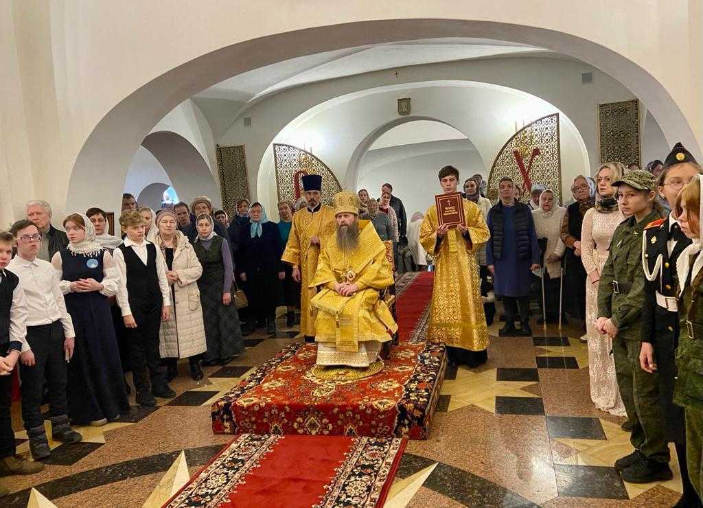 Архиерейское Богослужение в Воскресенском