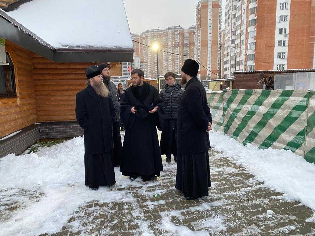 Визит архипастыря в г. Московский Визит архипастыря в г. Московский