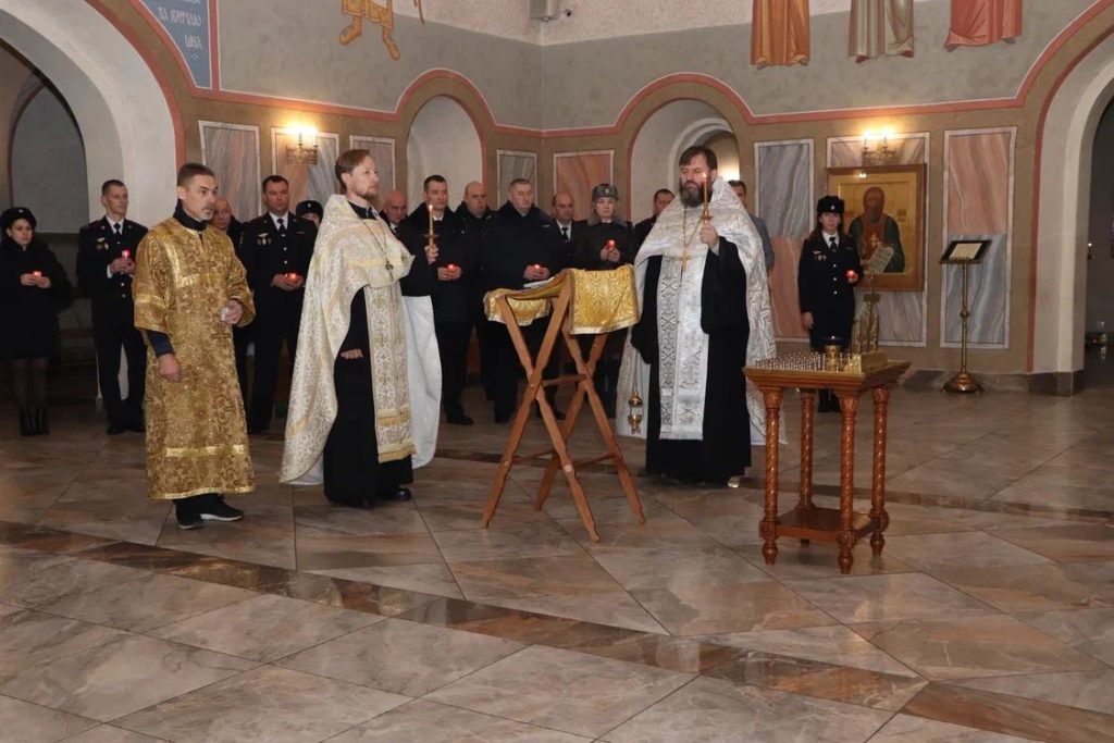 Панихида в храме Живоначальной Троицы в Троицке Панихида в храме Живоначальной Троицы в Троицке