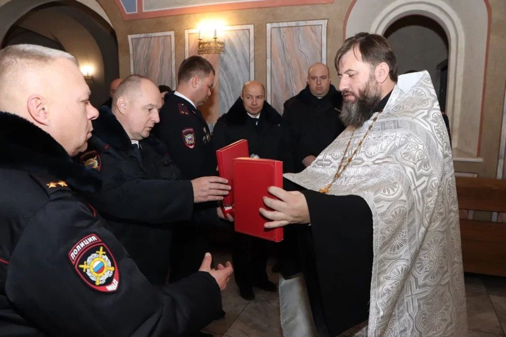 Панихида в храме Живоначальной Троицы в Троицке Панихида в храме Живоначальной Троицы в Троицке