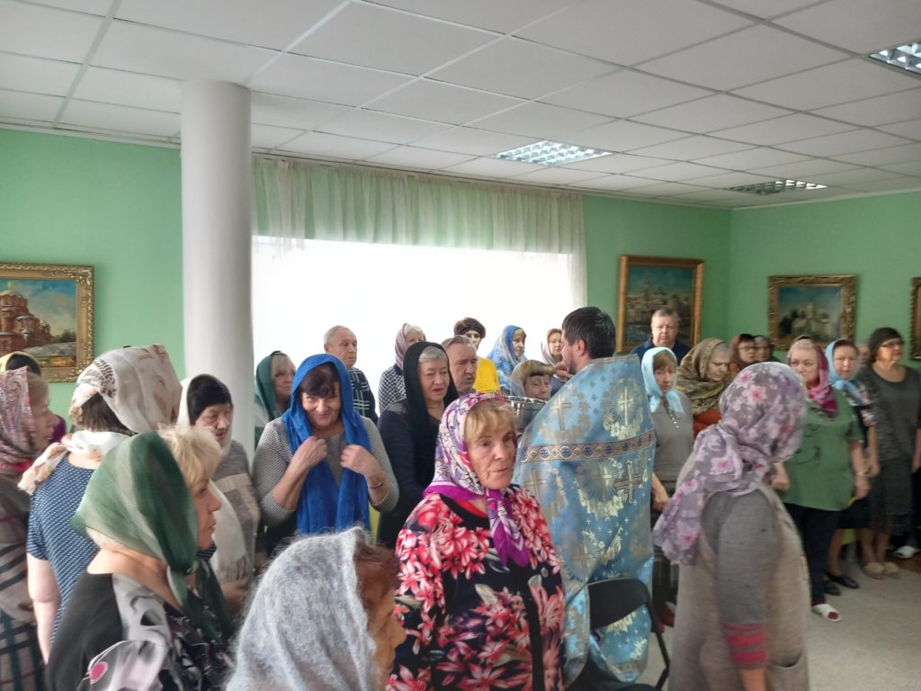 Молебен в Центре реабилитации ветеранов боевых действий и инвалидов «Ясенки» Молебен в Центре реабилитации ветеранов боевых действий и инвалидов «Ясенки»