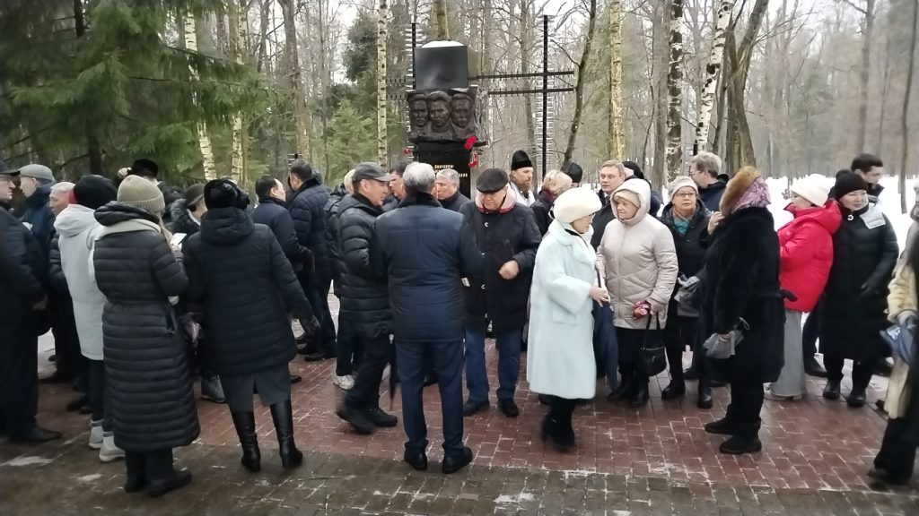 Открытие обновленного мемориала якутянам на полигоне «Коммунарка»