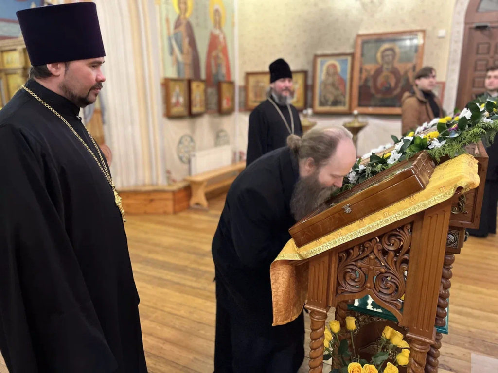 Посещение Викарием Новых территорий Казанского храма в Сосенках Посещение Викарием Новых территорий Казанского храма в Сосенках