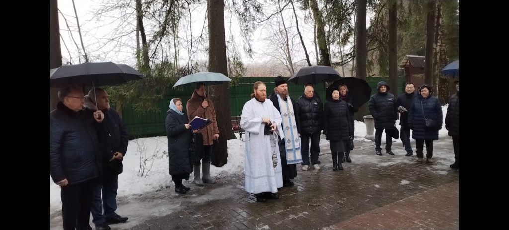 Открытие обновленного мемориала якутянам на полигоне «Коммунарка»