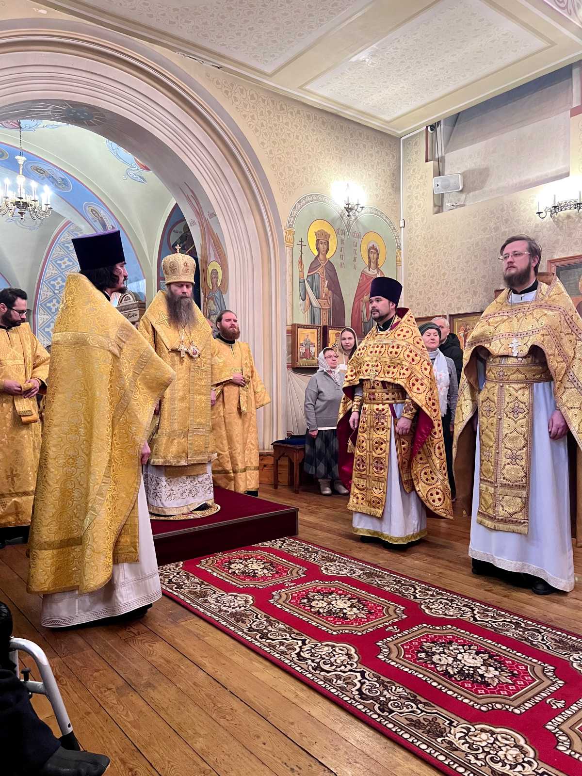 Архиерейское Богослужение в Казанском храме  в Сосенках г. Москвы